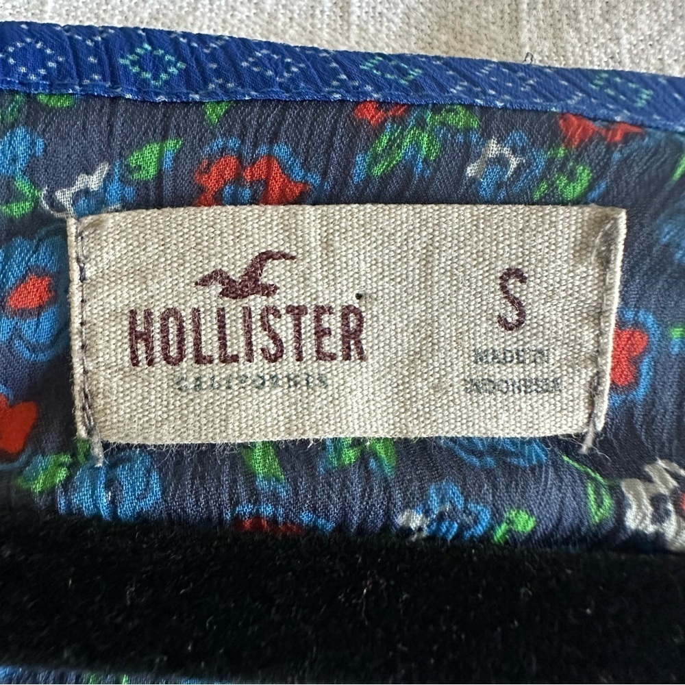 Hollister Womens S Blue Ditsy Floral Pleated Sheer Chiffon Top Boho Cottage - Picture 13 of 16